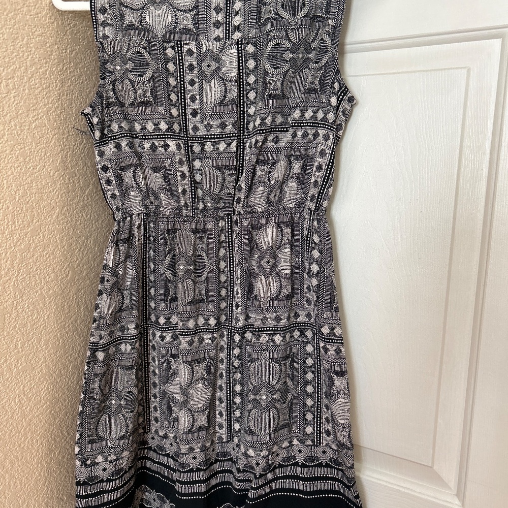 Dress - Picture 4 of 4